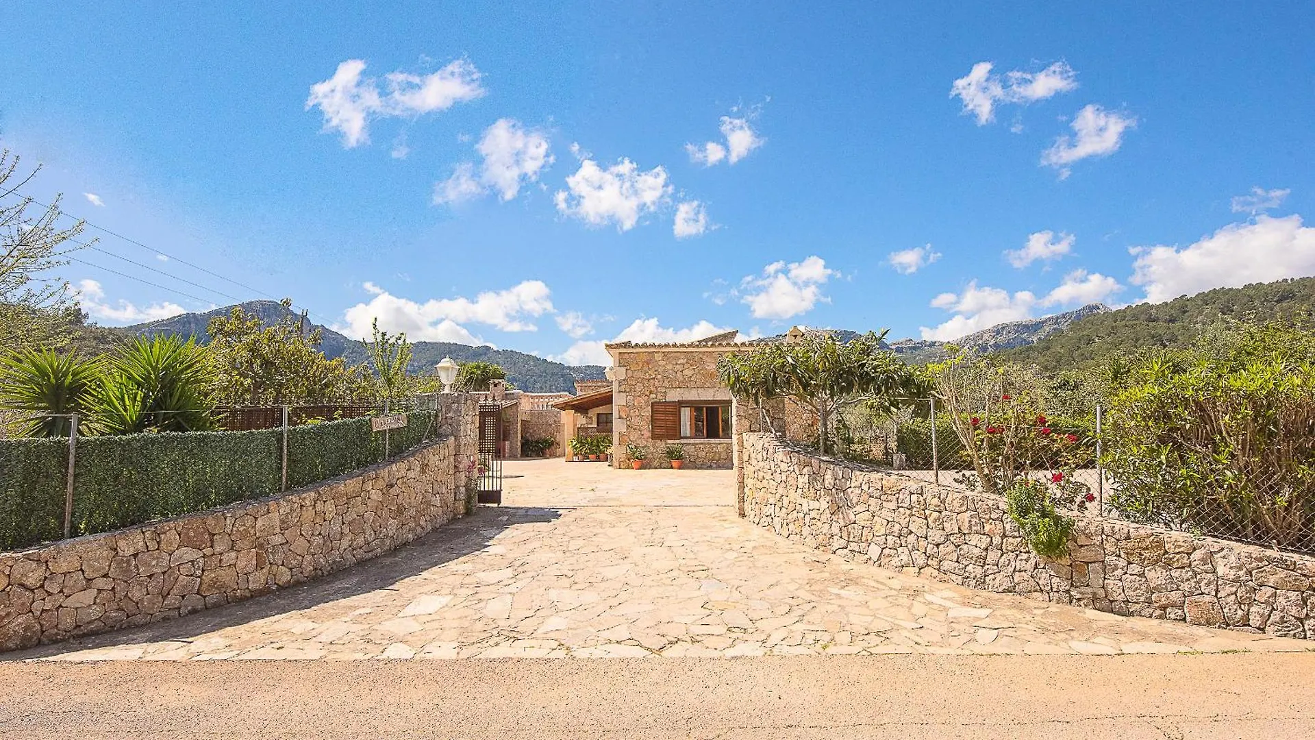 Villa Colonya Jaume-3 Bedrooms, Private Pool Near Pollensa 0*, Pollença Spanien