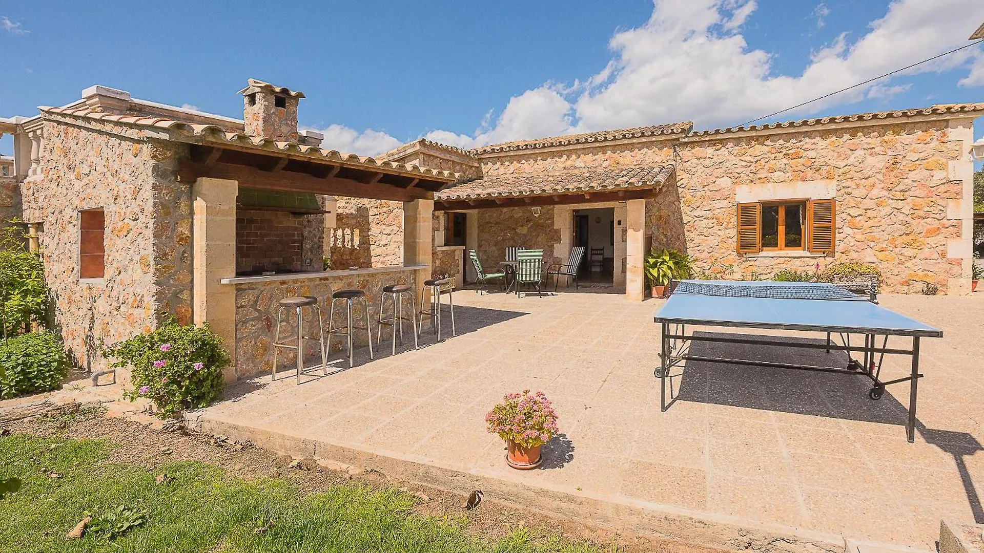Villa Colonya Jaume-3 Bedrooms, Private Pool Near Pollensa Pollença
