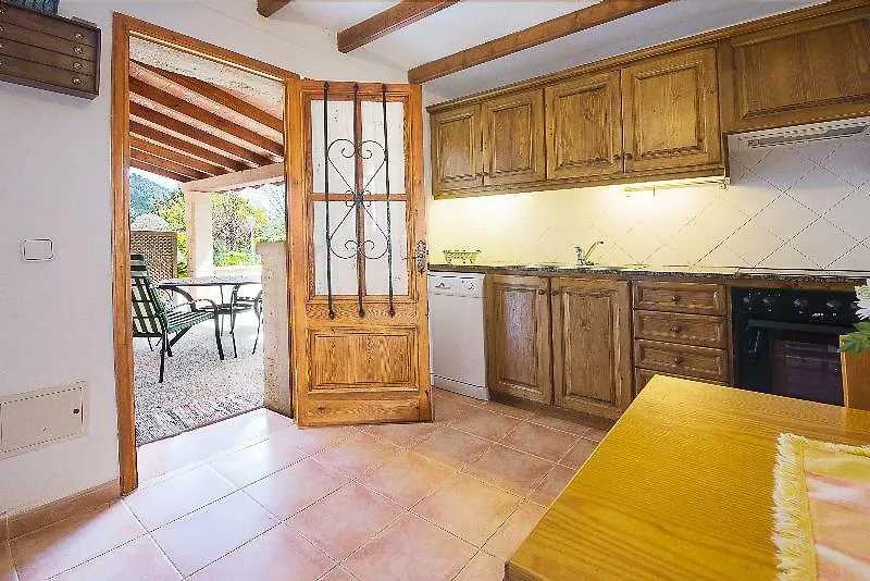 Villa Colonya Jaume-3 Bedrooms, Private Pool Near Pollensa 0*, Pollença
